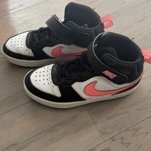Nike Black and White Sneakers with Pink Highlights